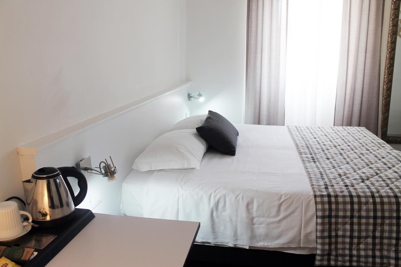 Hotel Bernina Milano Esterno foto